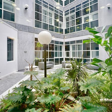 Sleek & Stylish Apartment By Dh Aparthotels ピーターバラ エクステリア 写真