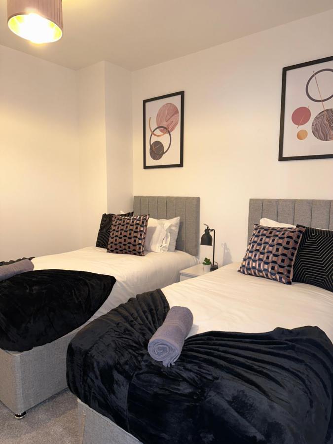 Sleek & Stylish Apartment By Dh Aparthotels ピーターバラ エクステリア 写真