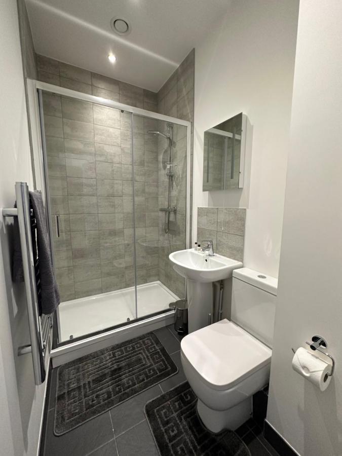 Sleek & Stylish Apartment By Dh Aparthotels ピーターバラ エクステリア 写真